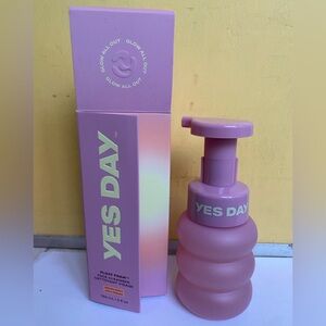 Yes Day Float Foam Face cleanser Brand new in box